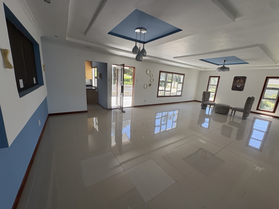 5 Bedroom Property for Sale in Cintsa East Eastern Cape